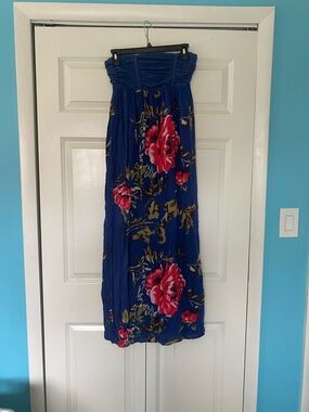 Women's Blue Floral Maxi Dress - Strapless Style